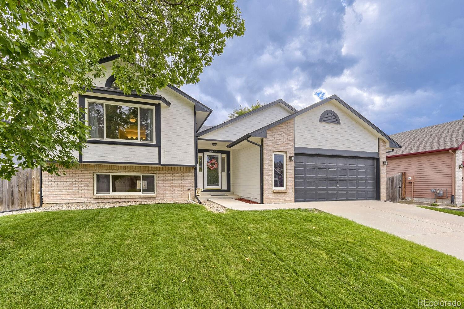 12206 W Crestline Dr, Littleton, CO 80127