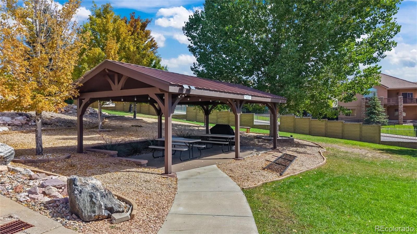 2112 Summerset Dr, Colorado Springs, CO 80920