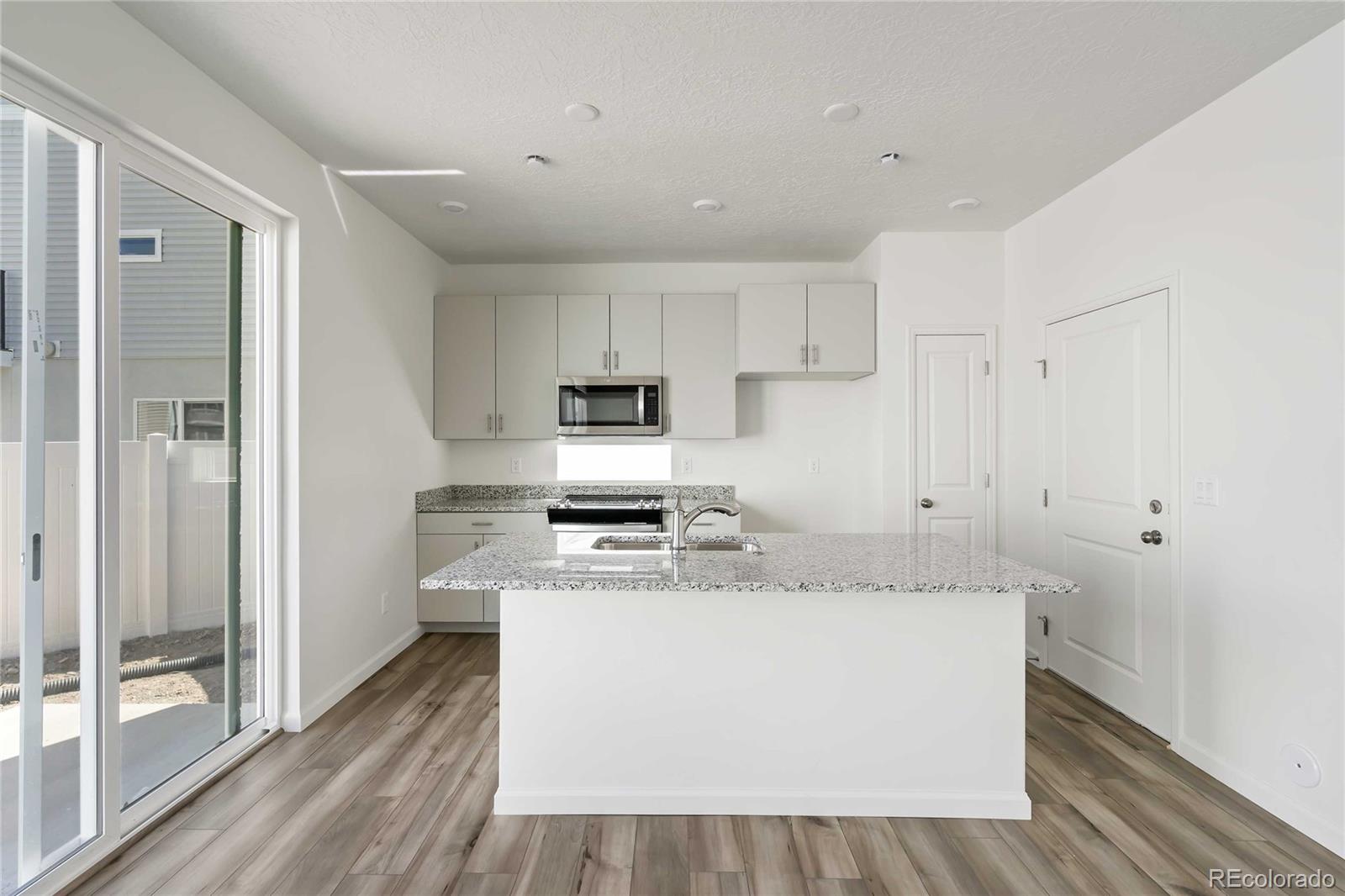 634 Wagon Wheel Way, Bennett, CO 80102