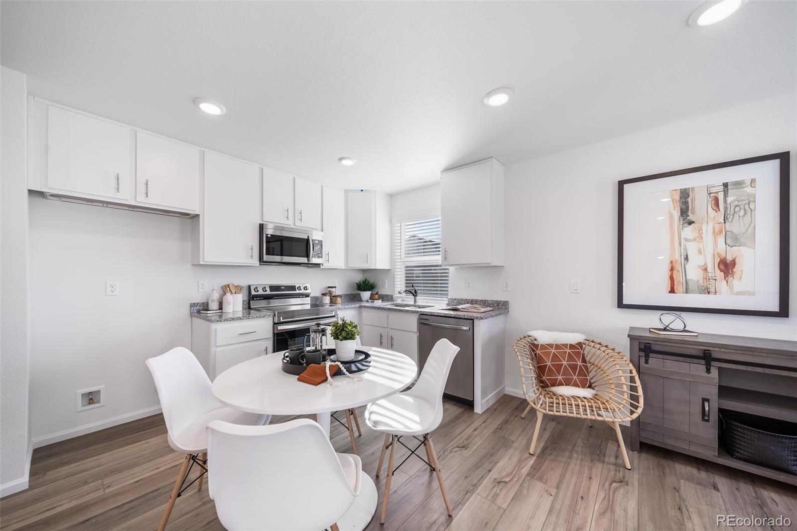 10053 Salem Ct, Commerce City, CO 80022