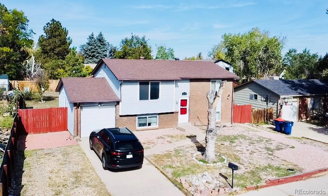 2879 S Memphis St, Aurora, CO 80013