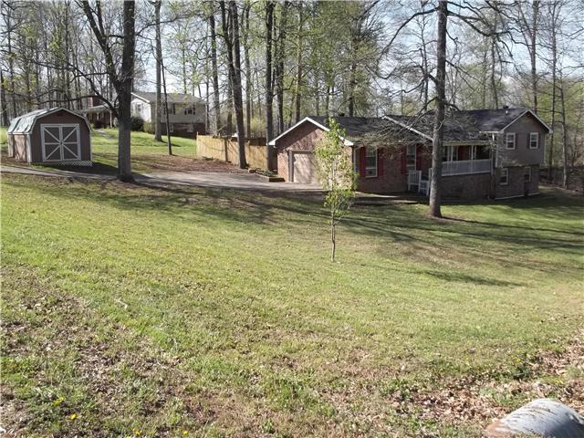 508 Maplewood Dr, Greenbrier, TN 37073