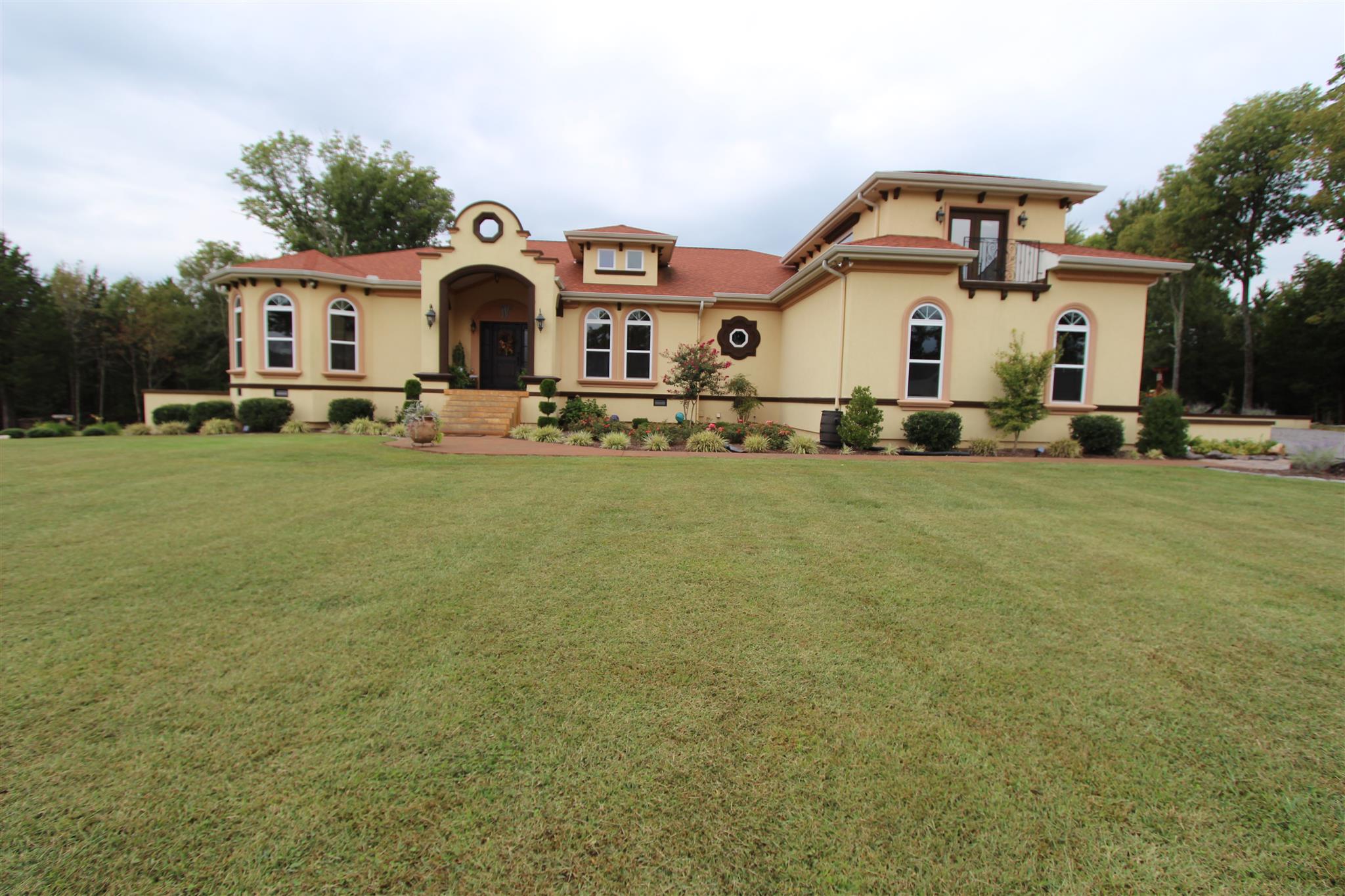 228 Weaver Rd, Lebanon, TN 37090