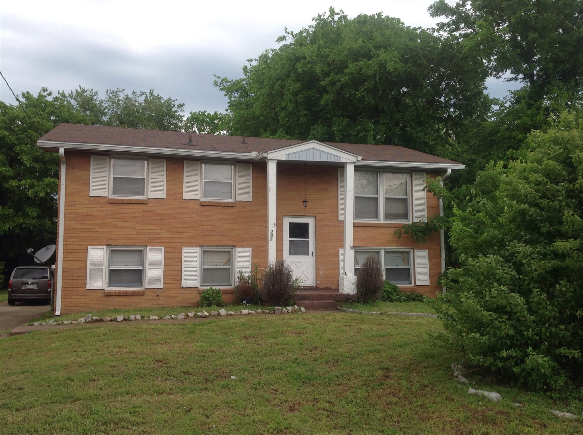 742 Work Dr, Nashville, TN 37207