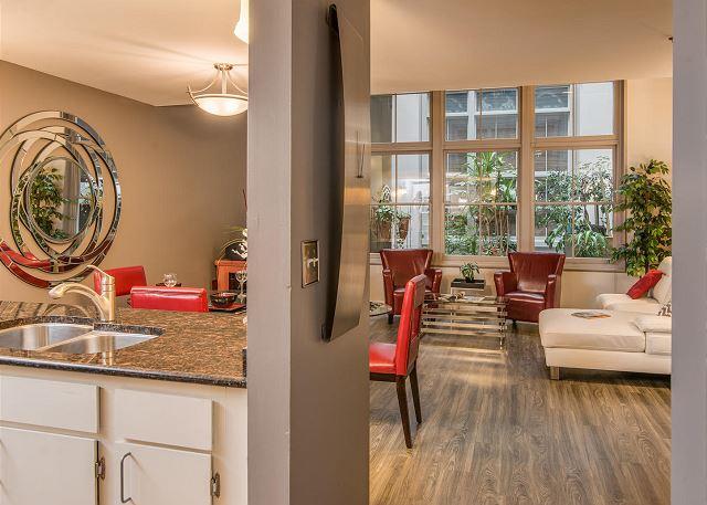 178 2nd Ave N Apt 102 #102, Nashville, TN 37201