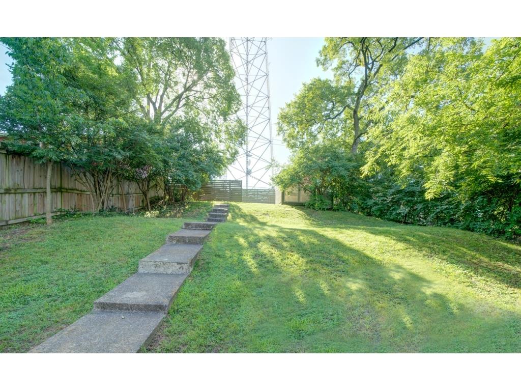 2106 15th Ave S, Nashville, TN 37212