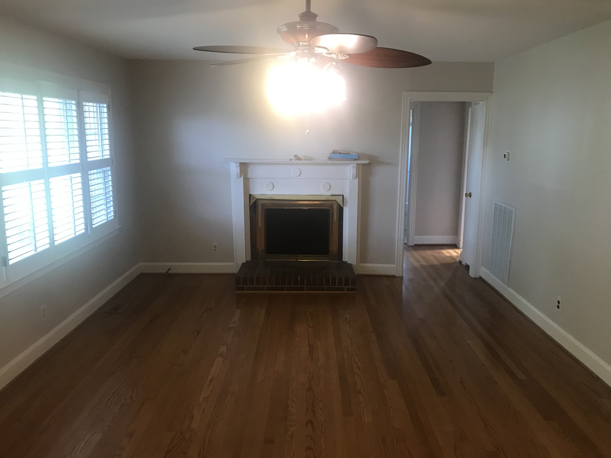 1906 Lake Rd, Greenbrier, TN 37073