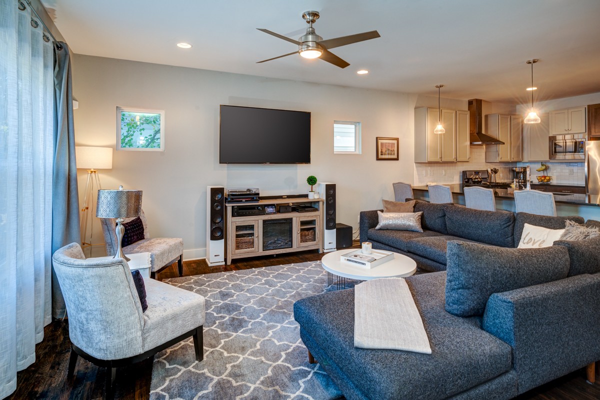 902 Smiley St, Nashville, TN 37206