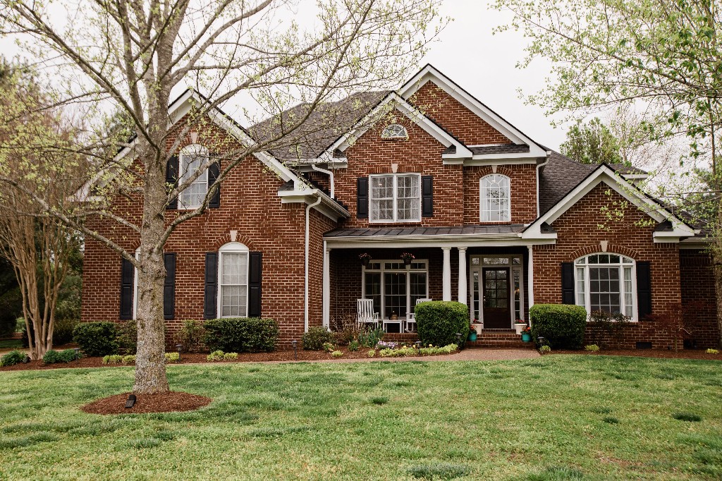 1074 Whitehall Dr, Franklin, TN 37069