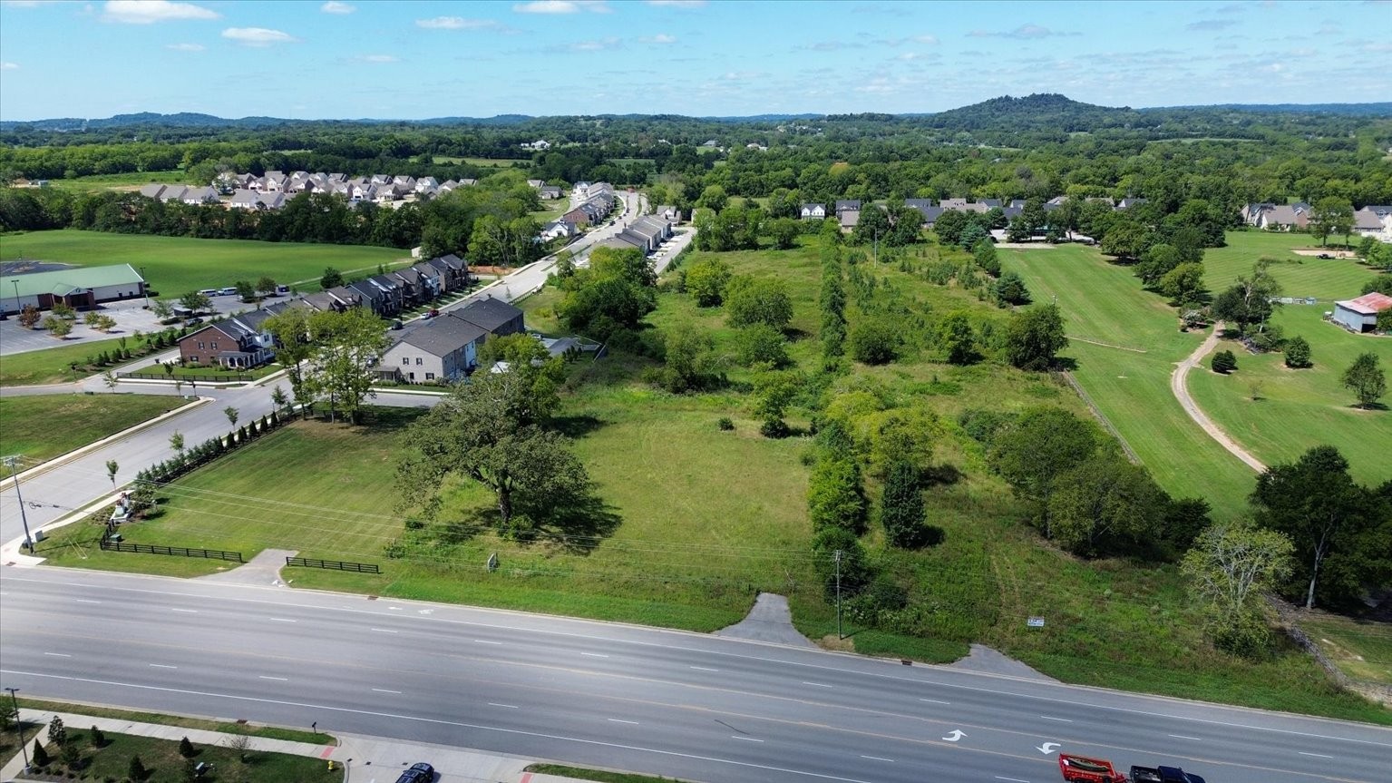 1677 Greenlea Blvd, Gallatin, TN 37066