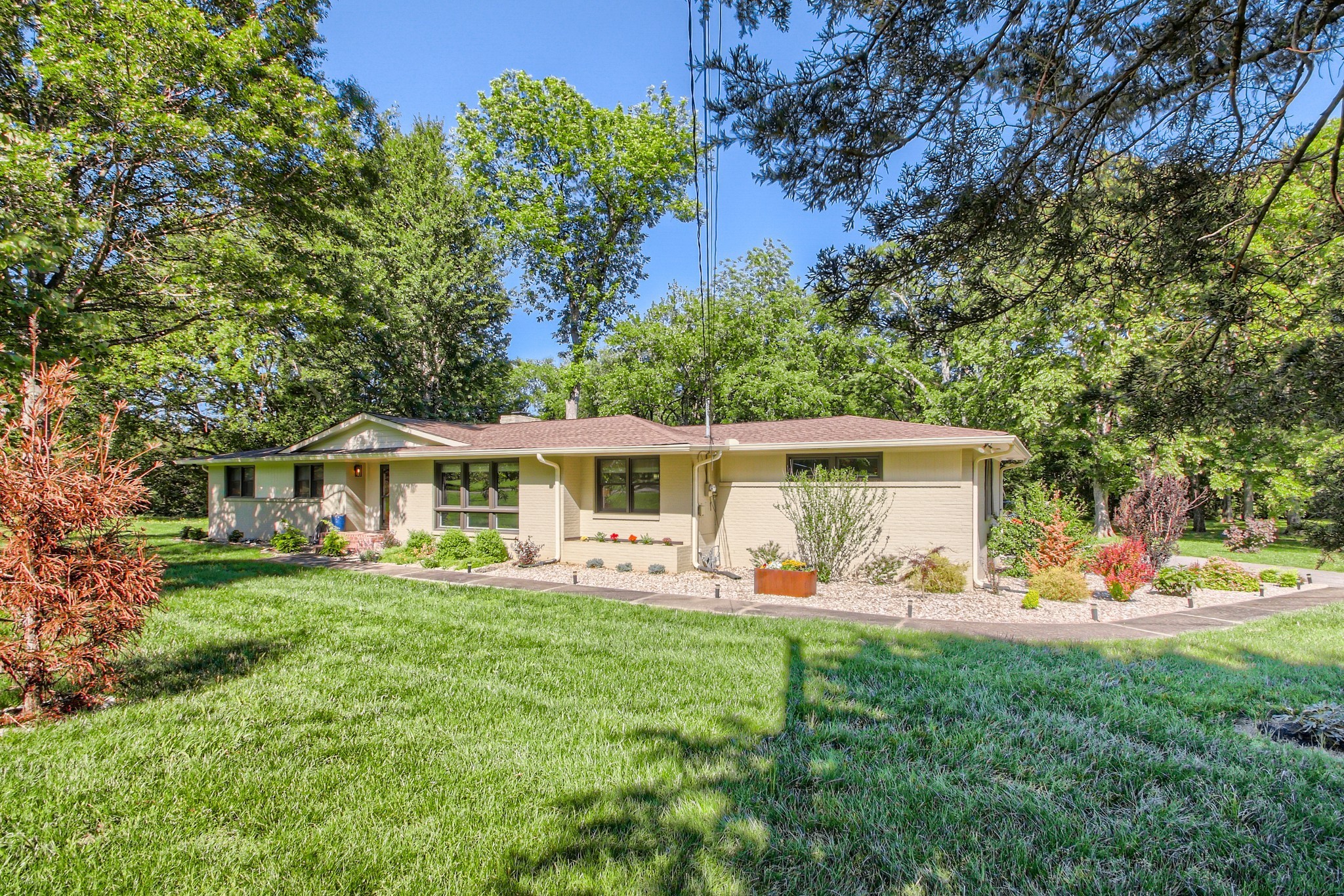 6132 Gardendale Dr, Nashville, TN 37215
