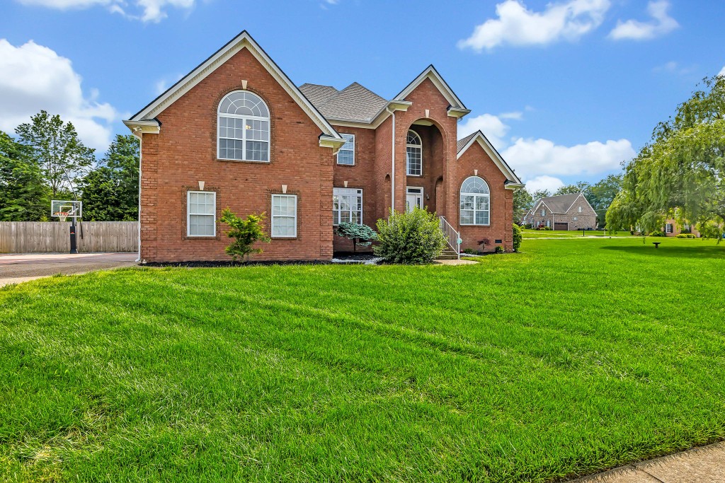 7302 Hudgins Ct, Fairview, TN 37062