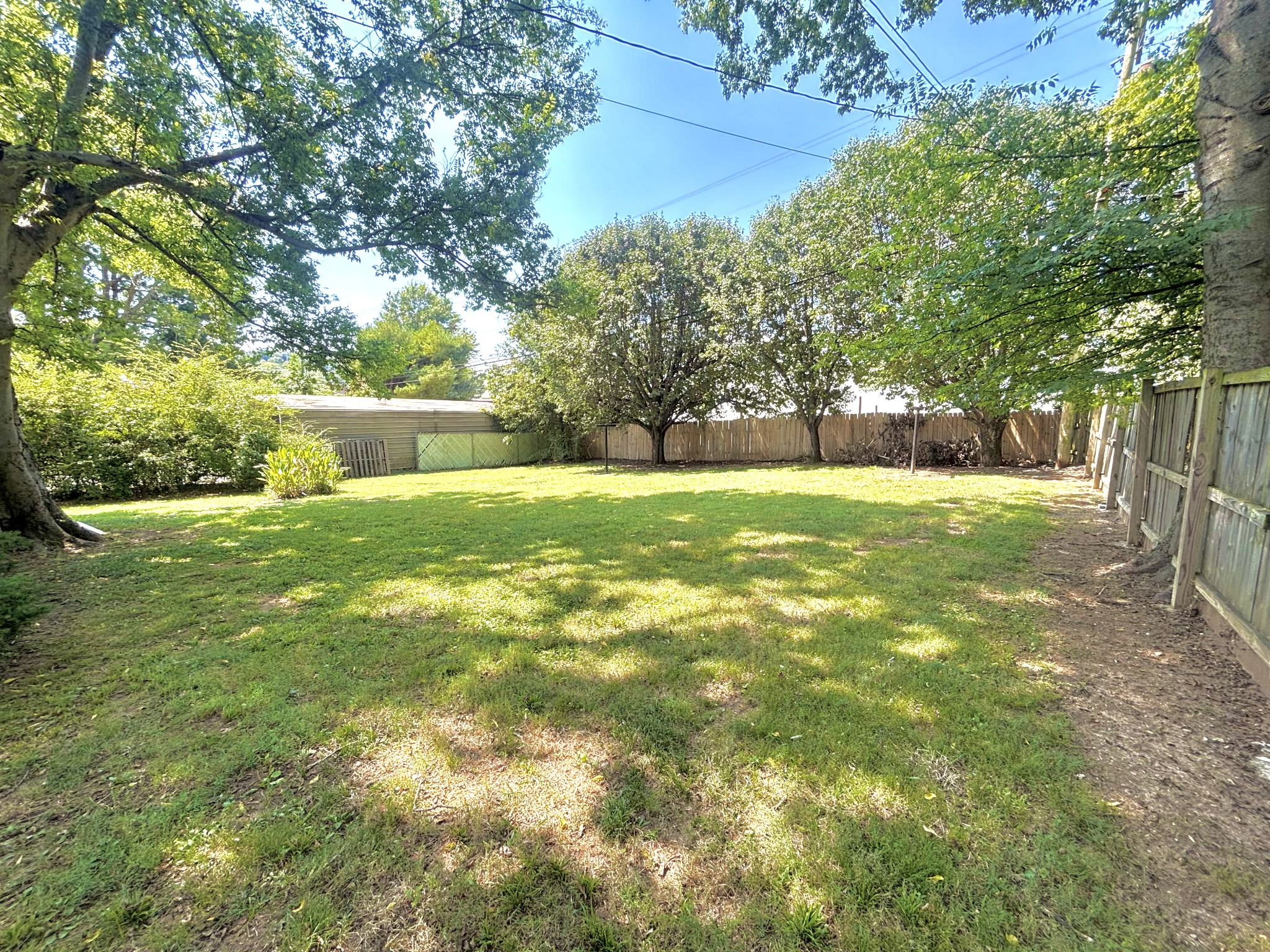 1906 Wedgewood Dr, Columbia, TN 38401
