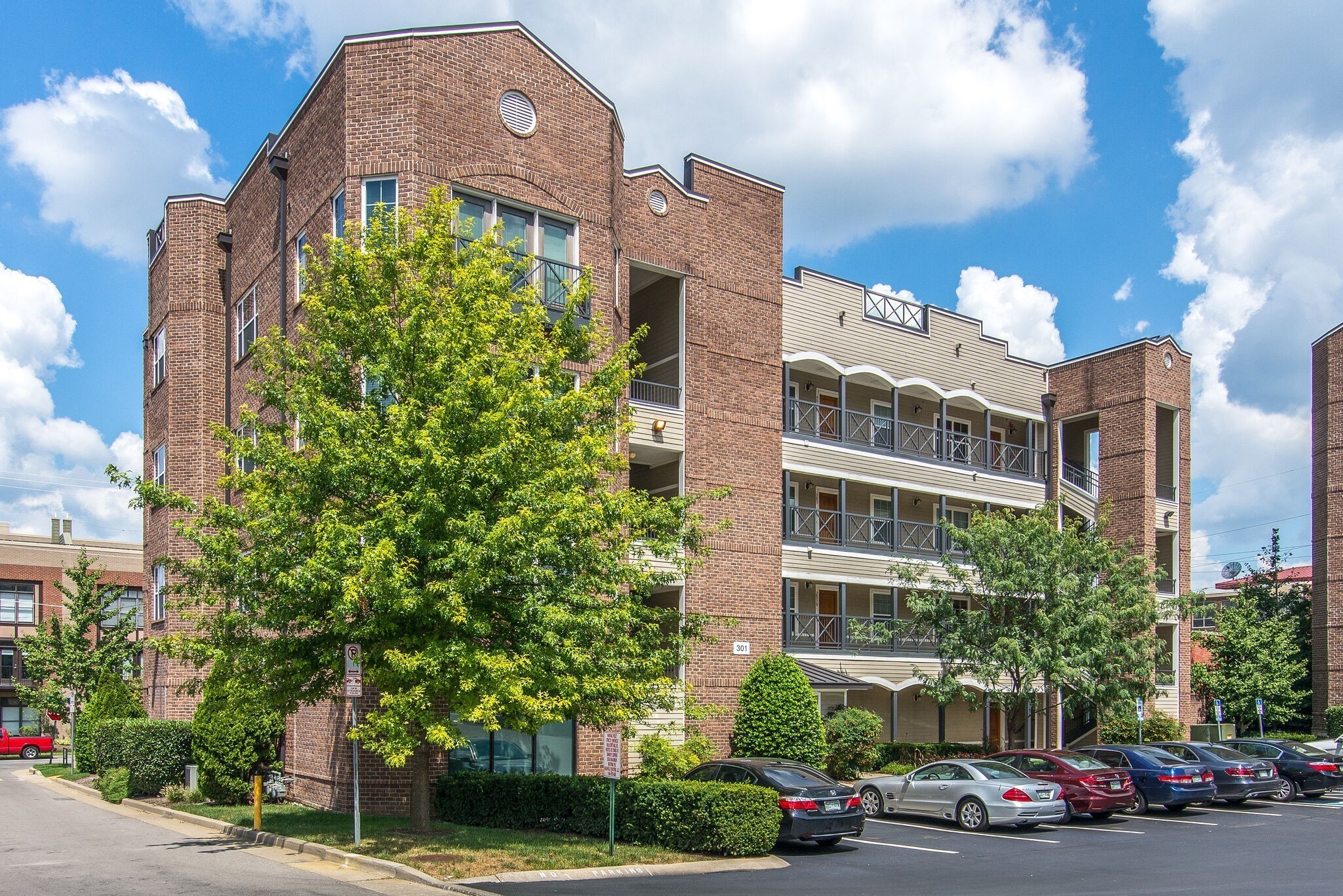 301 Criddle St #204, Nashville, TN 37219