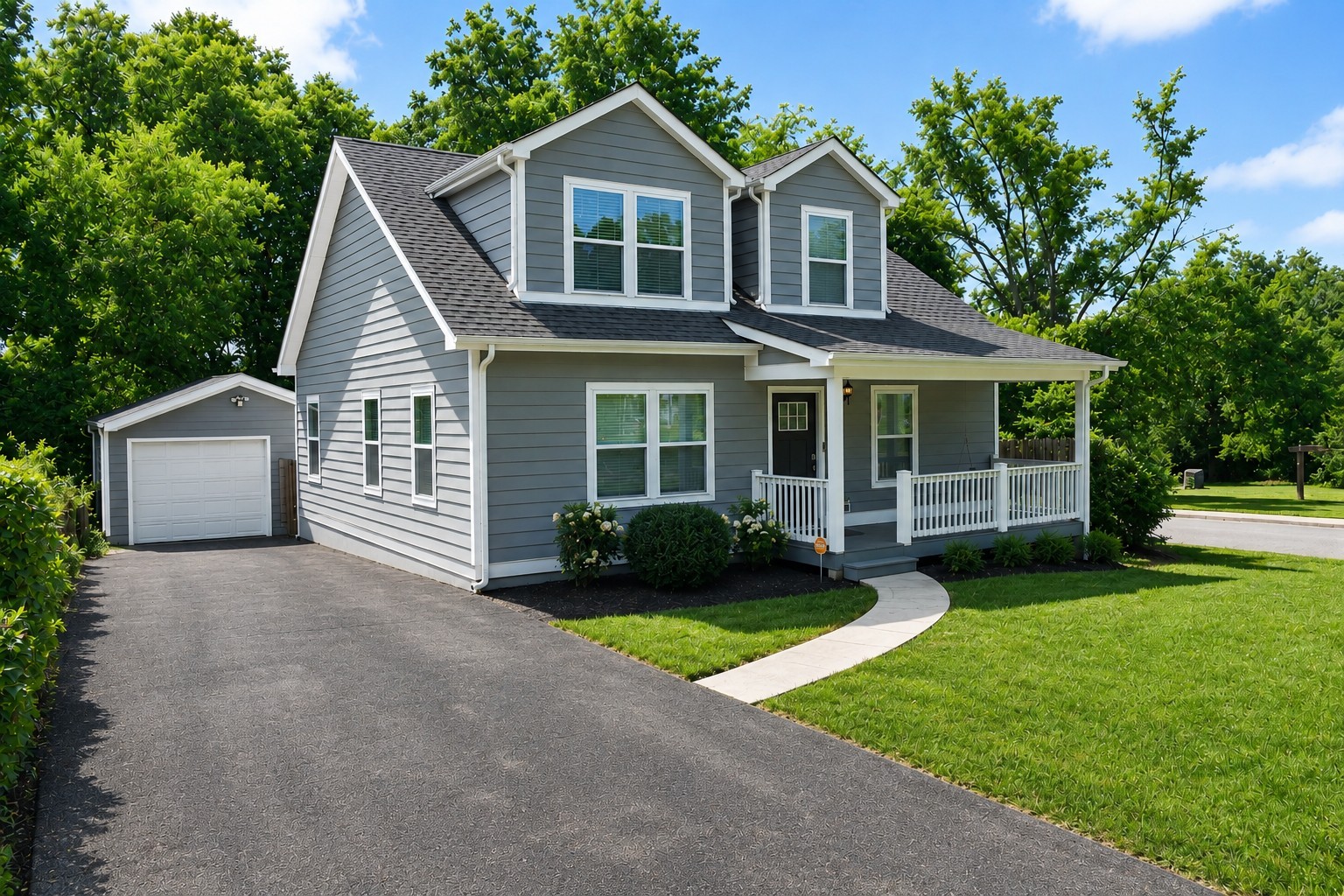 2028 Jones Cir, Nashville, TN 37207