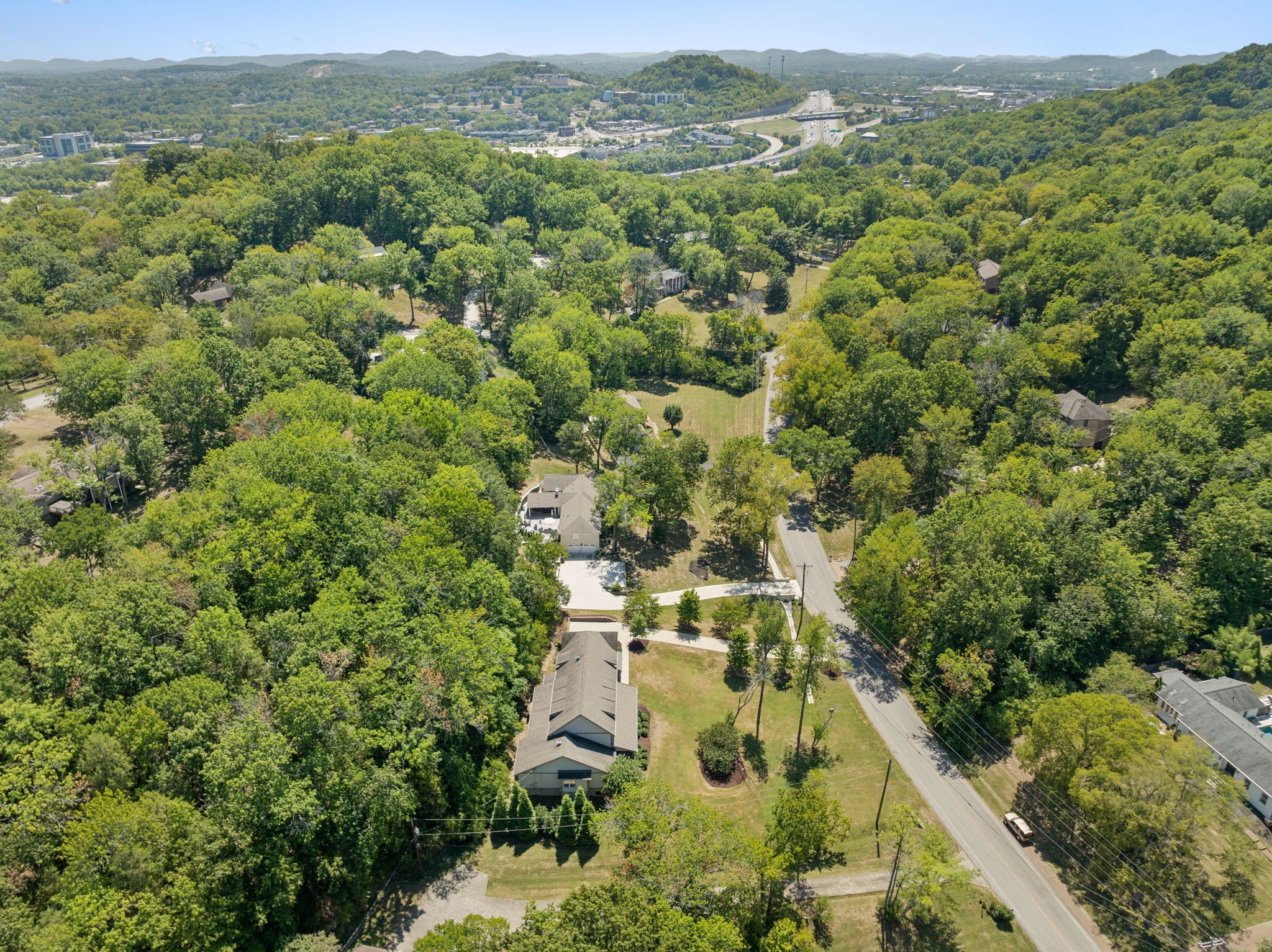 5345 Forest Acres Dr, Nashville, TN 37220