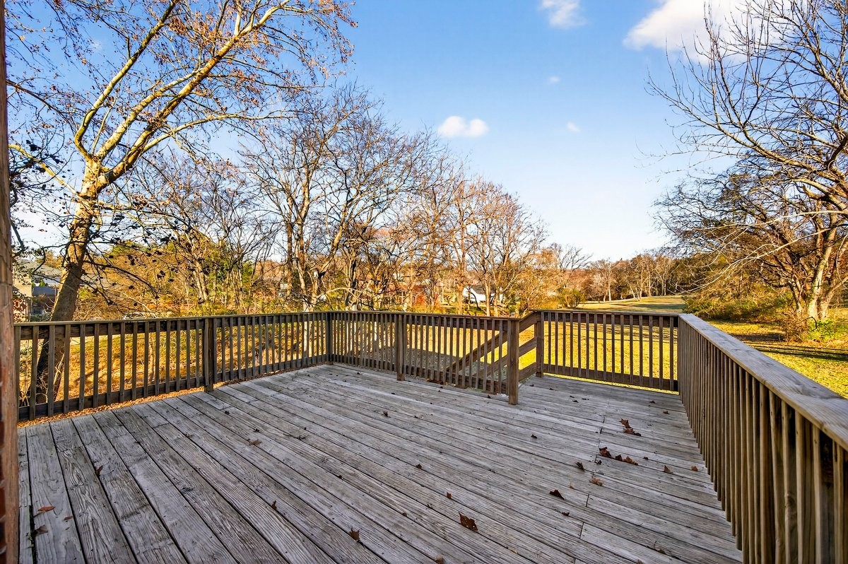 486 Sunnybrook Dr, Brentwood, TN 37027