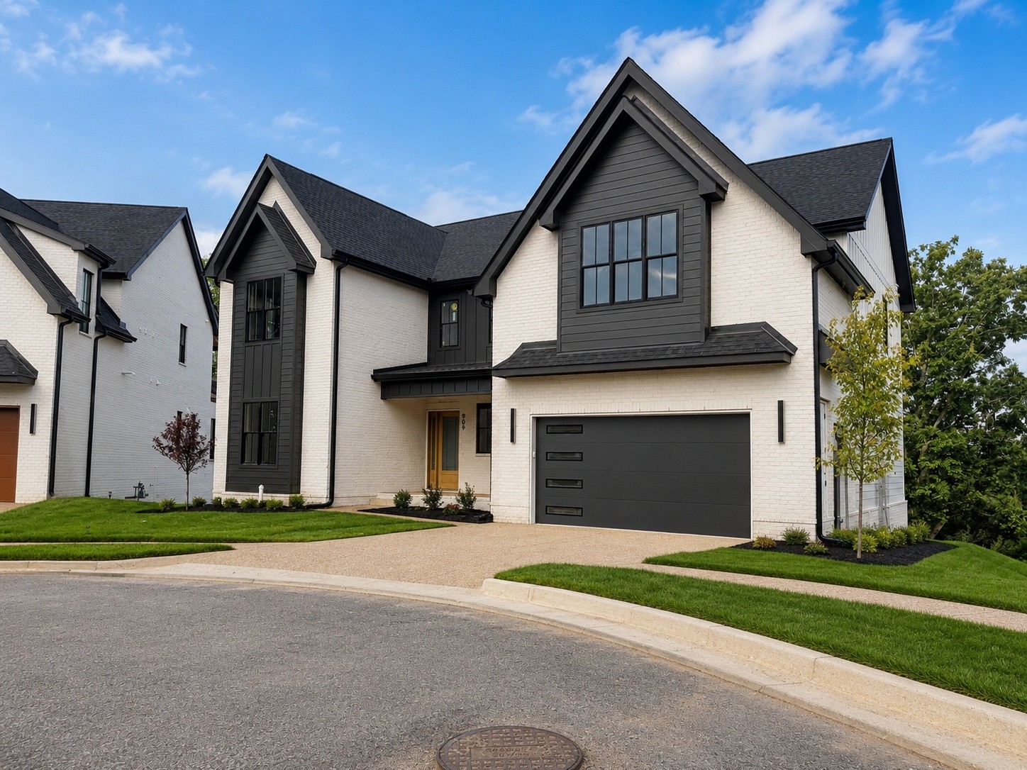 909 Still Spring Ridge Ct, Nashville, TN 37221