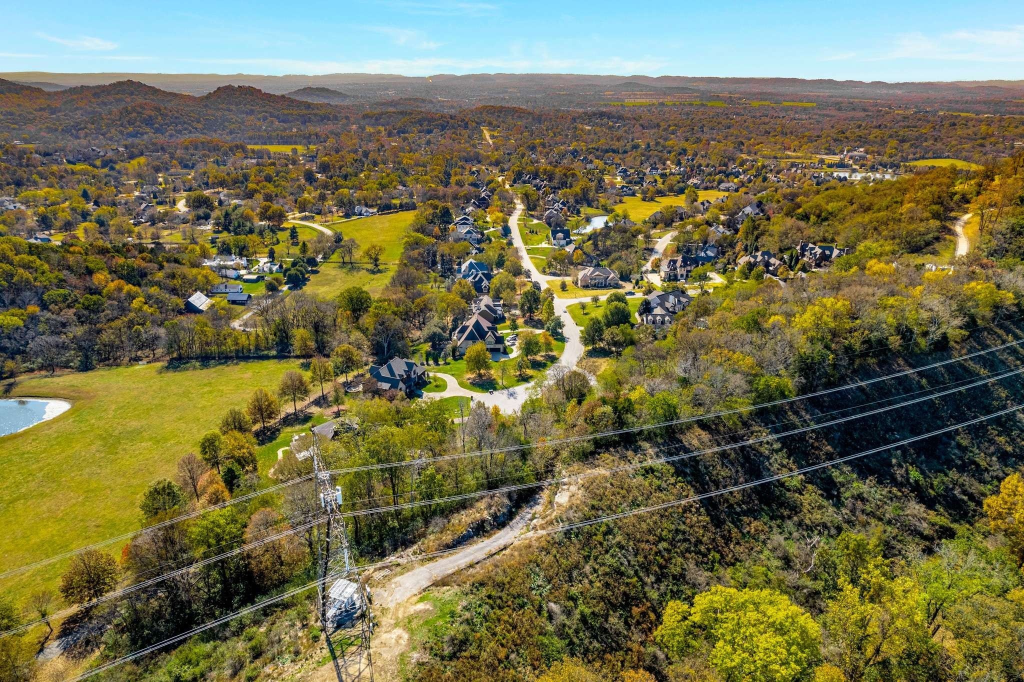 402 Lake Valley Dr, Franklin, TN 37069