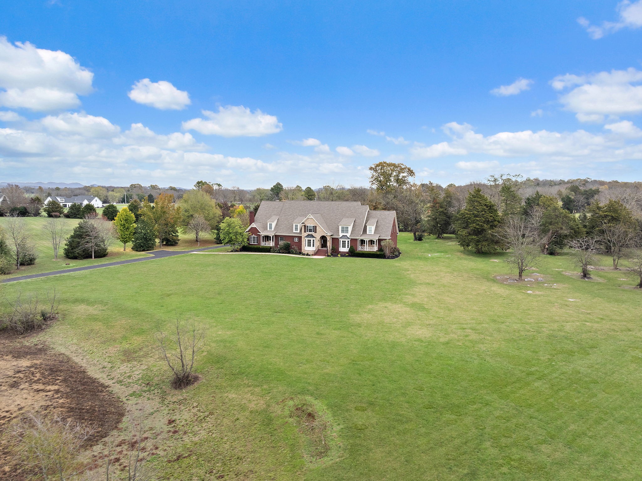 303 Middlefield Ln, Lascassas, TN 37085