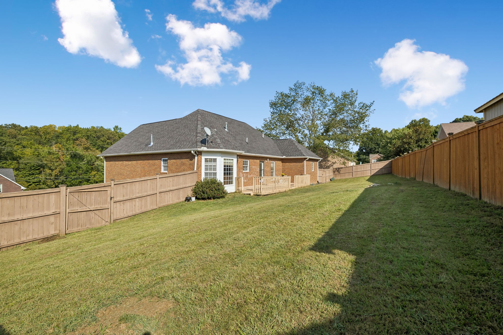 4075 Summit Dr, Greenbrier, TN 37073