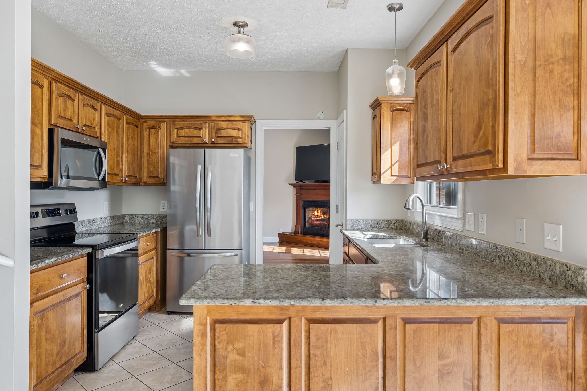 4075 Summit Dr, Greenbrier, TN 37073