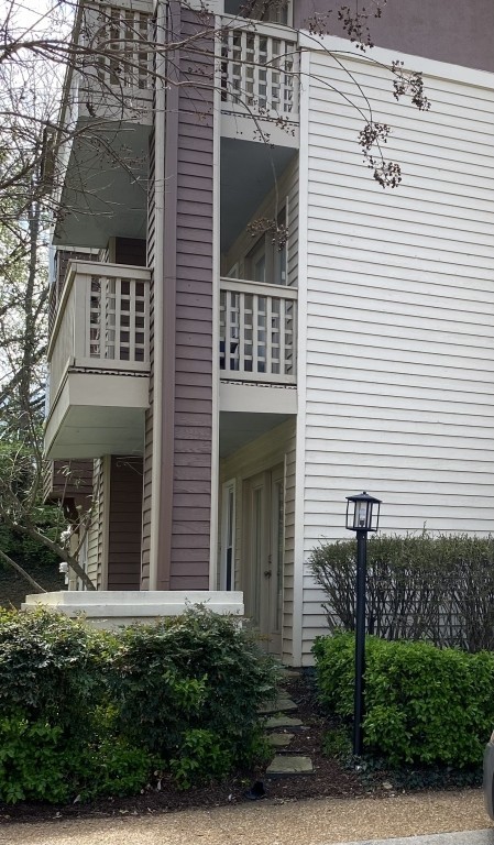 204 Hillsboro Pl, Nashville, TN 37215