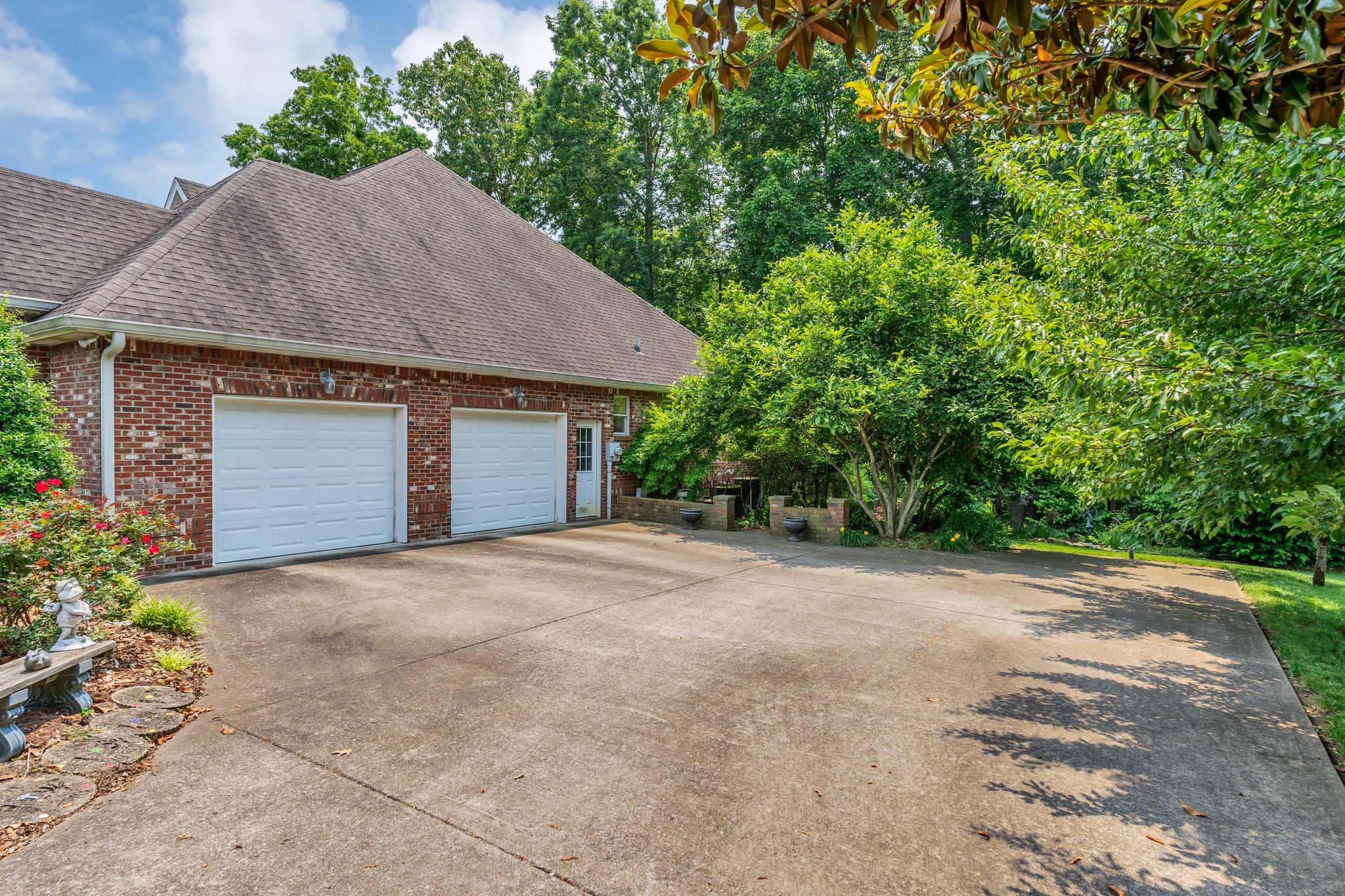 4090 Ironwood Dr, Greenbrier, TN 37073