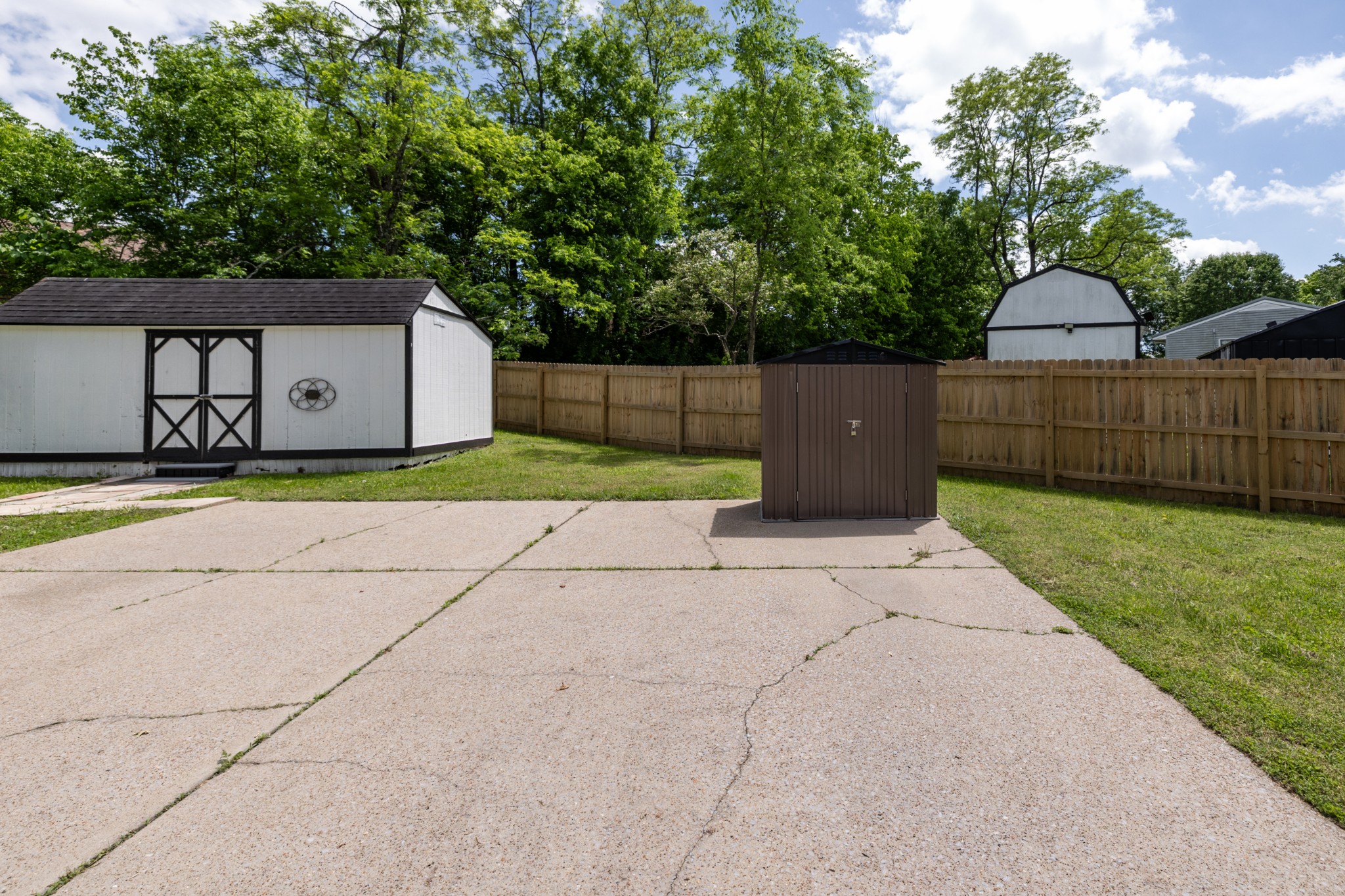 202 Timberlake Dr, Hendersonville, TN 37075