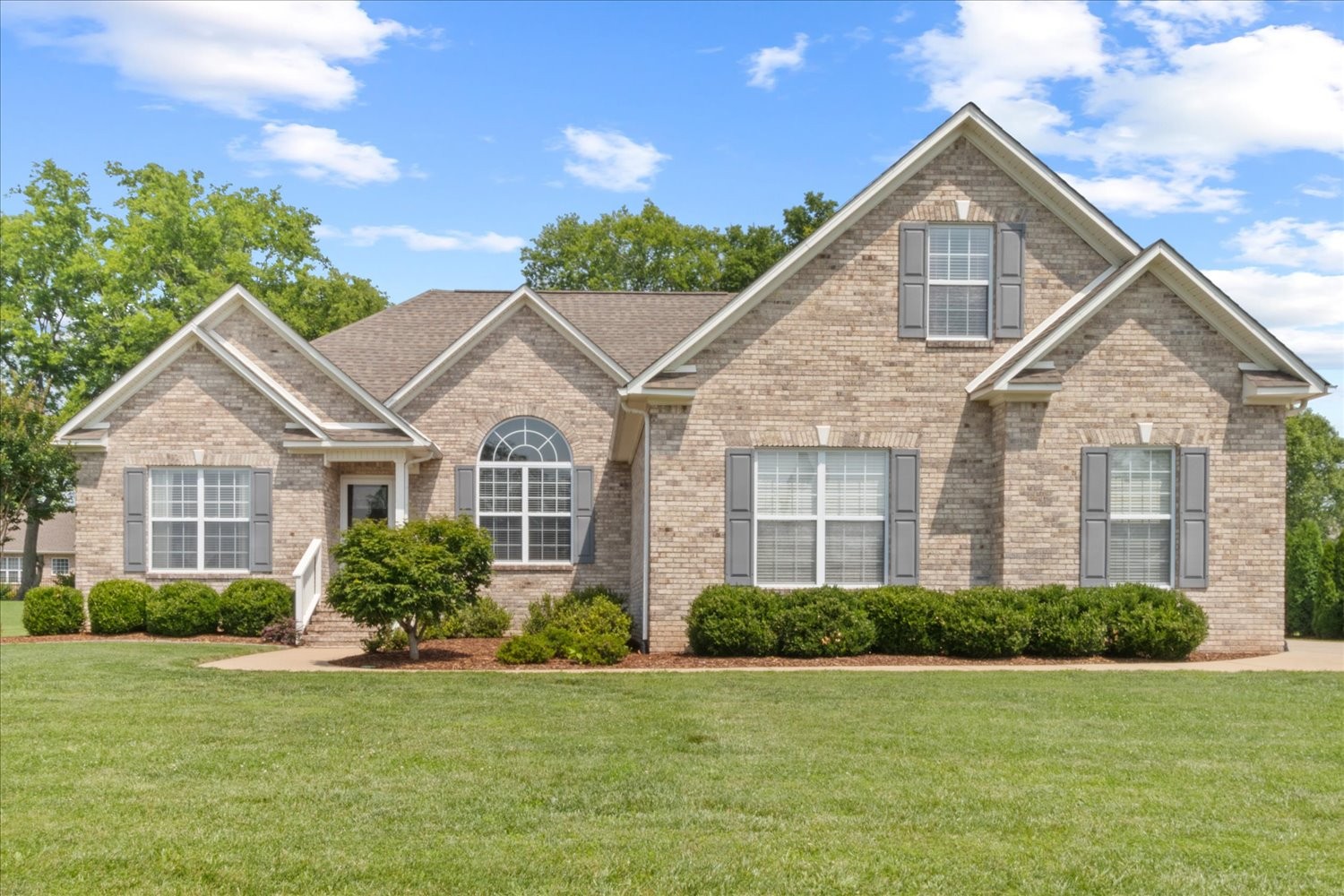 923 Crosby Ct, Columbia, TN 38401