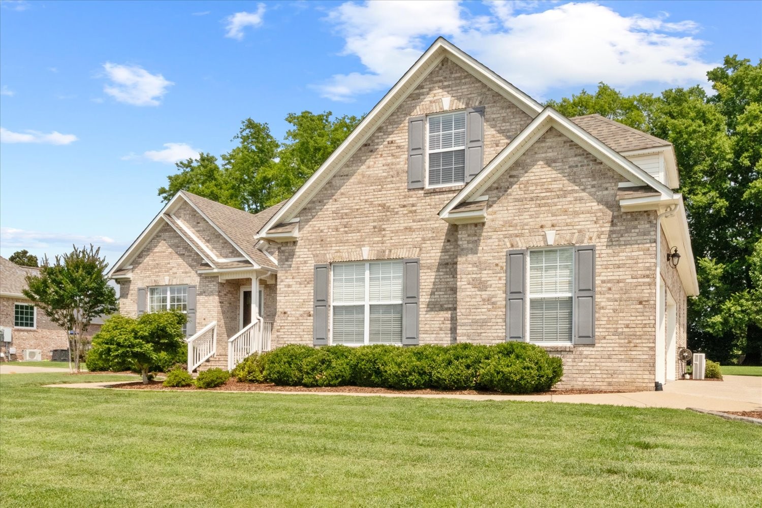 923 Crosby Ct, Columbia, TN 38401