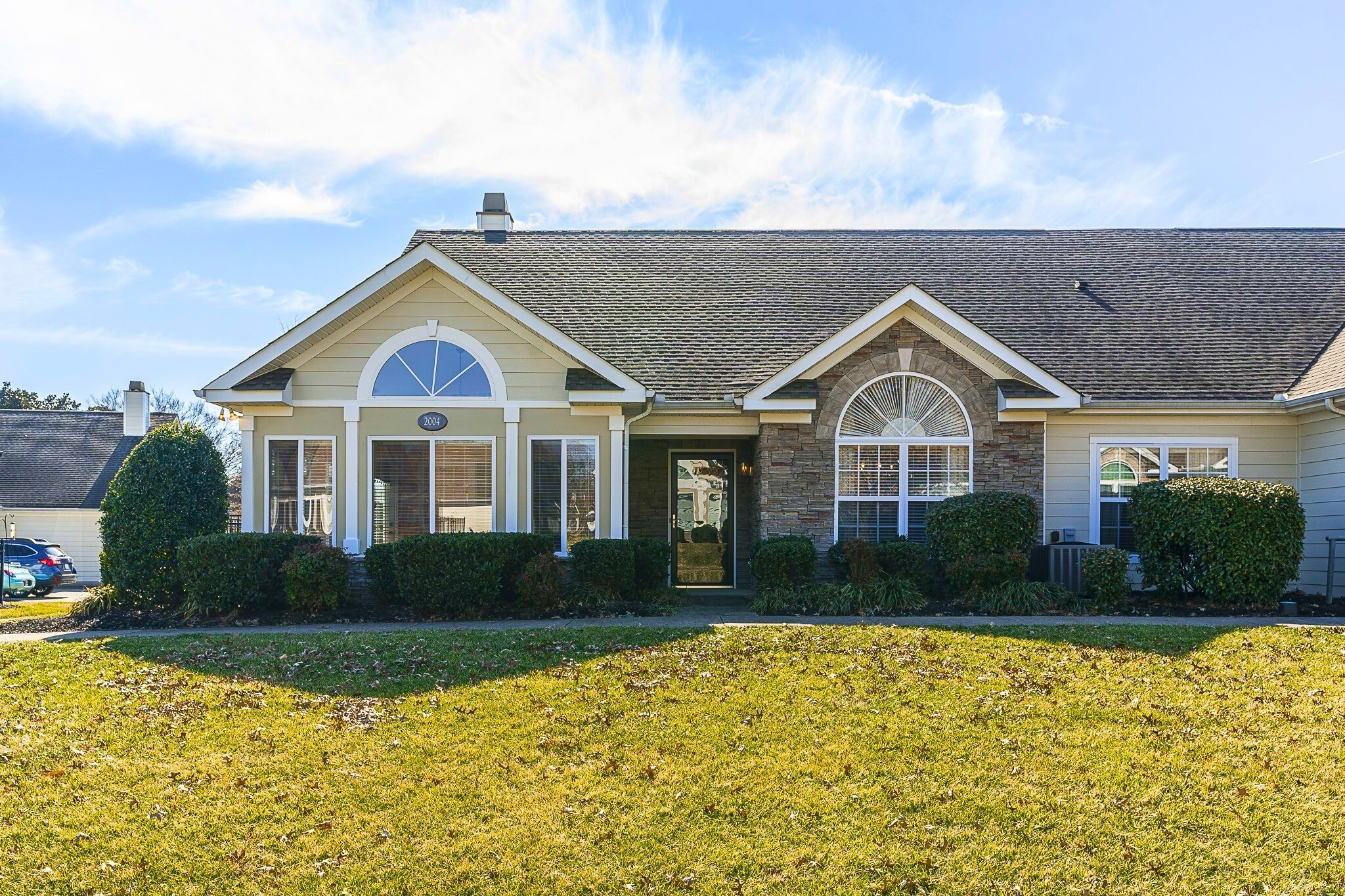 825 Browns Ln #2004, Gallatin, TN 37066