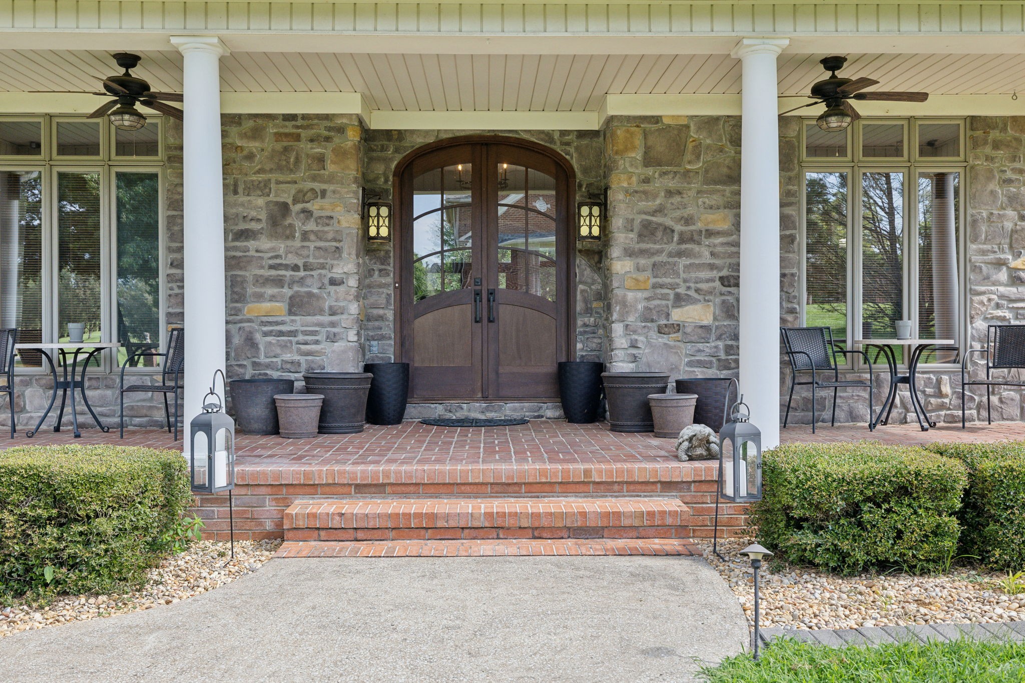1208 Davidson Ln, Columbia, TN 38401