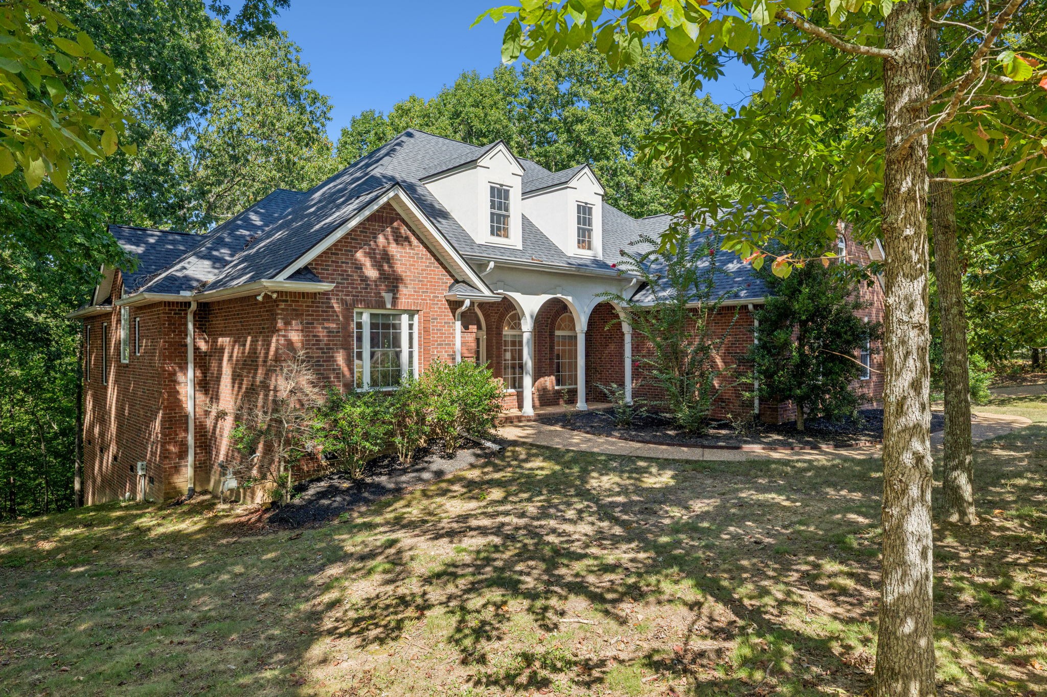 324 Pebblebrook Dr, Ashland City, TN 37015