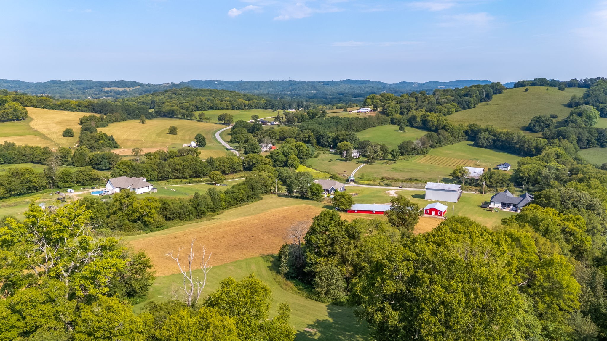 2868 Pullens Mill Rd, Culleoka, TN 38451