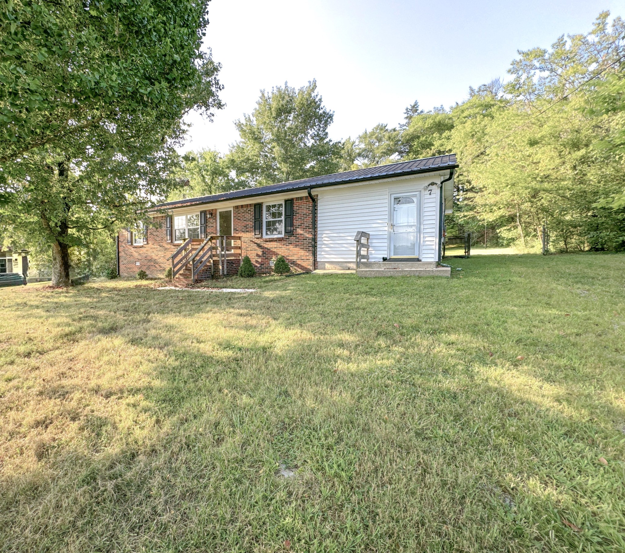 7 Switchboard Rd, Brush Creek, TN 38547
