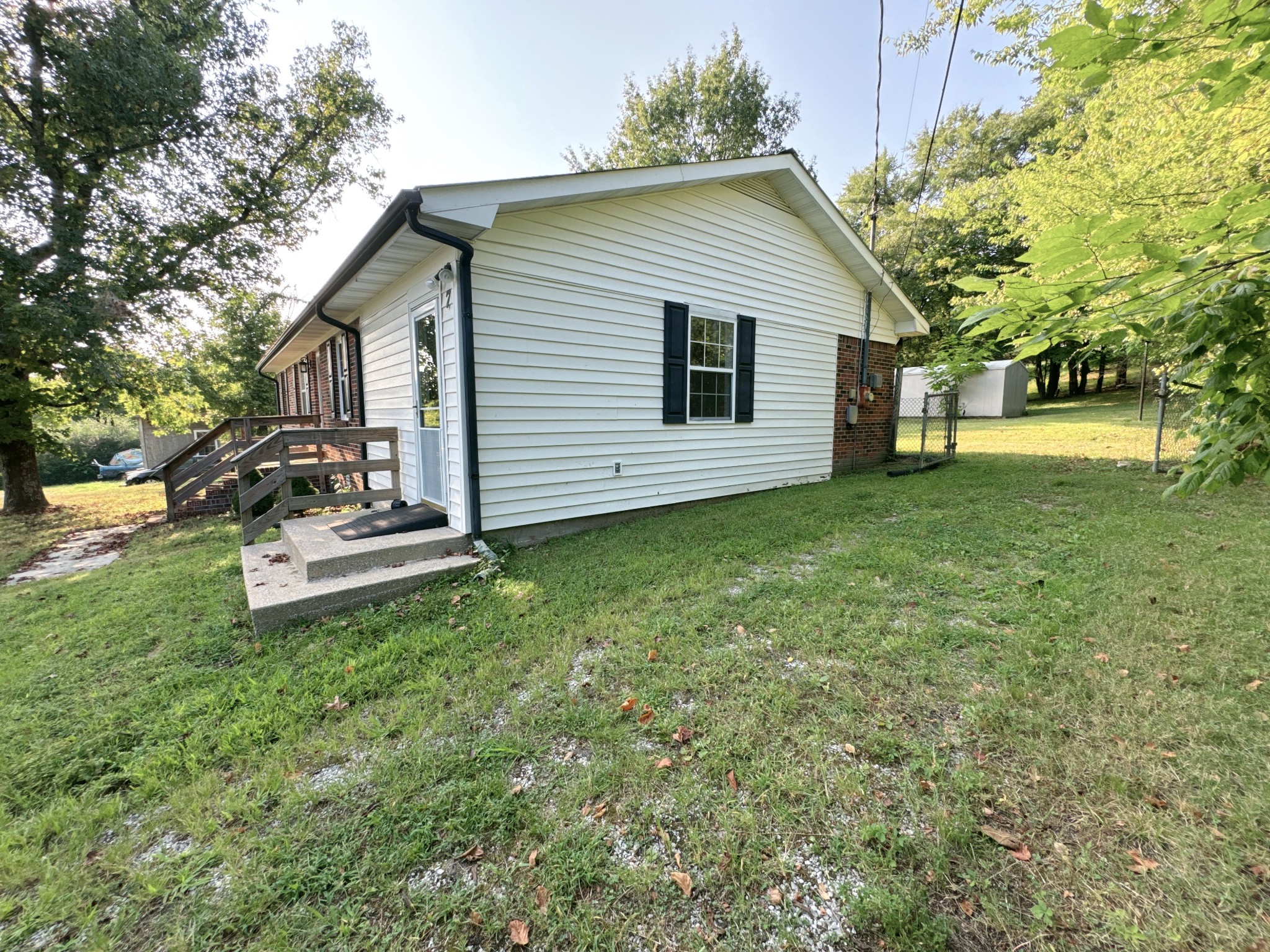 7 Switchboard Rd, Brush Creek, TN 38547