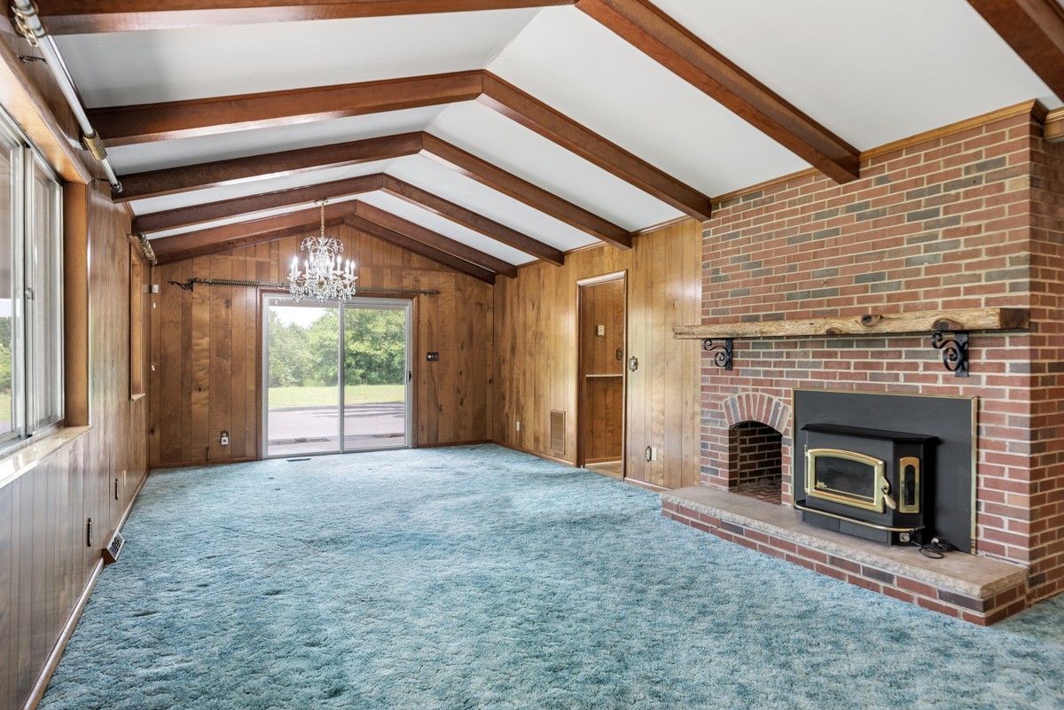 1386 Long Hollow Pike, Gallatin, TN 37066