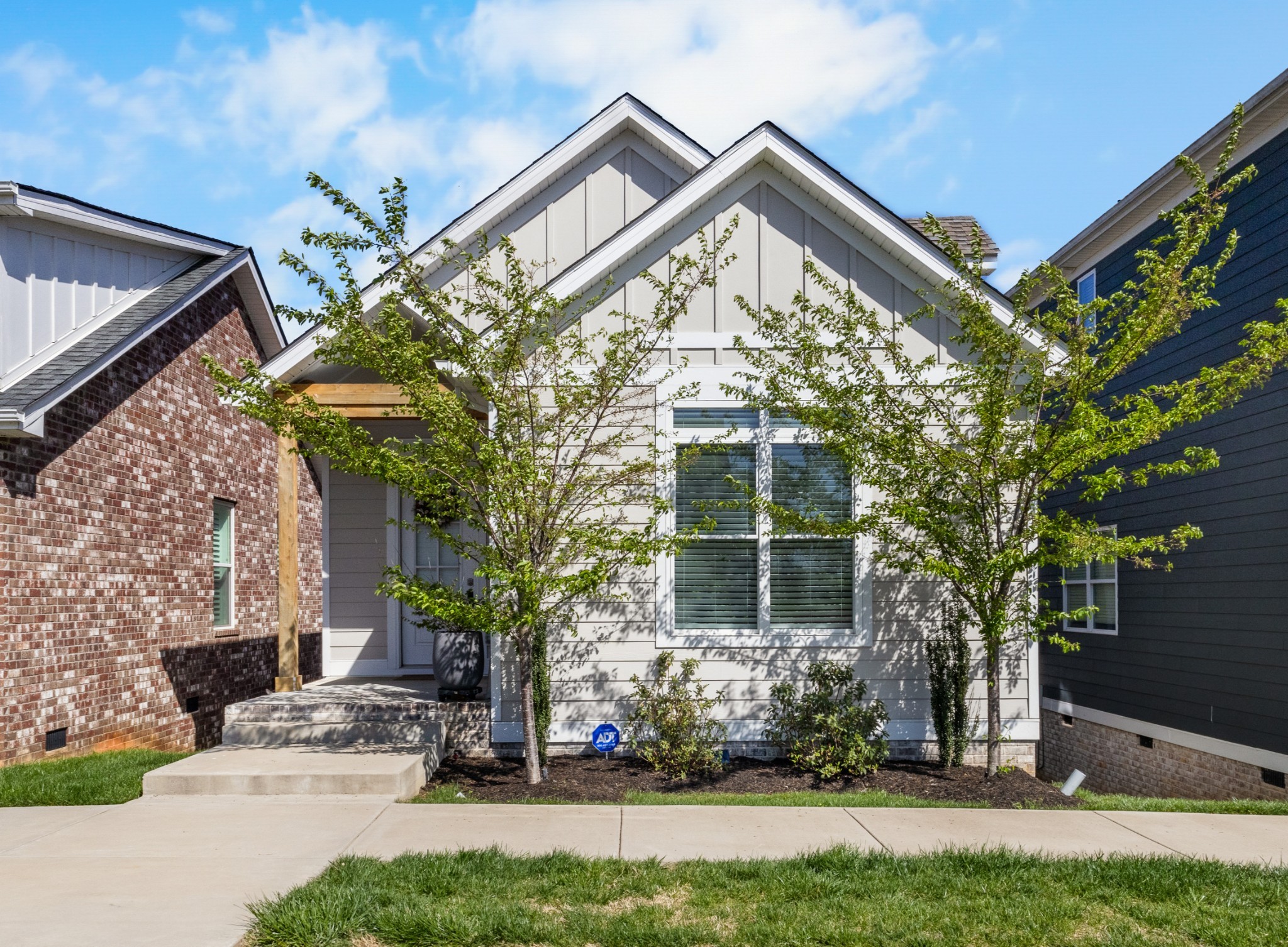1372 Hicks Edgen Rd, Pleasant View, TN 37146