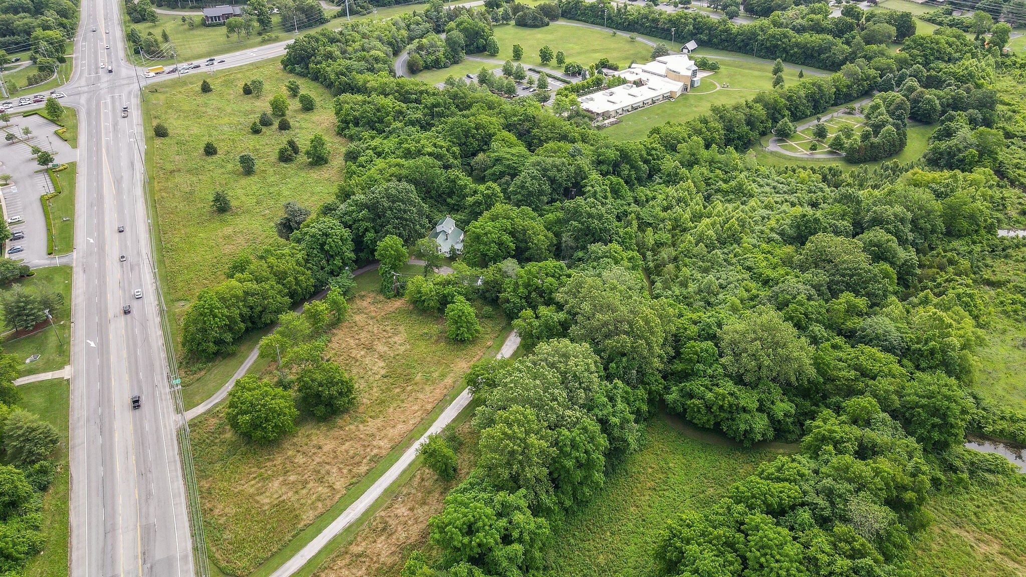 3088 Hillsboro Rd, Brentwood, TN 37027