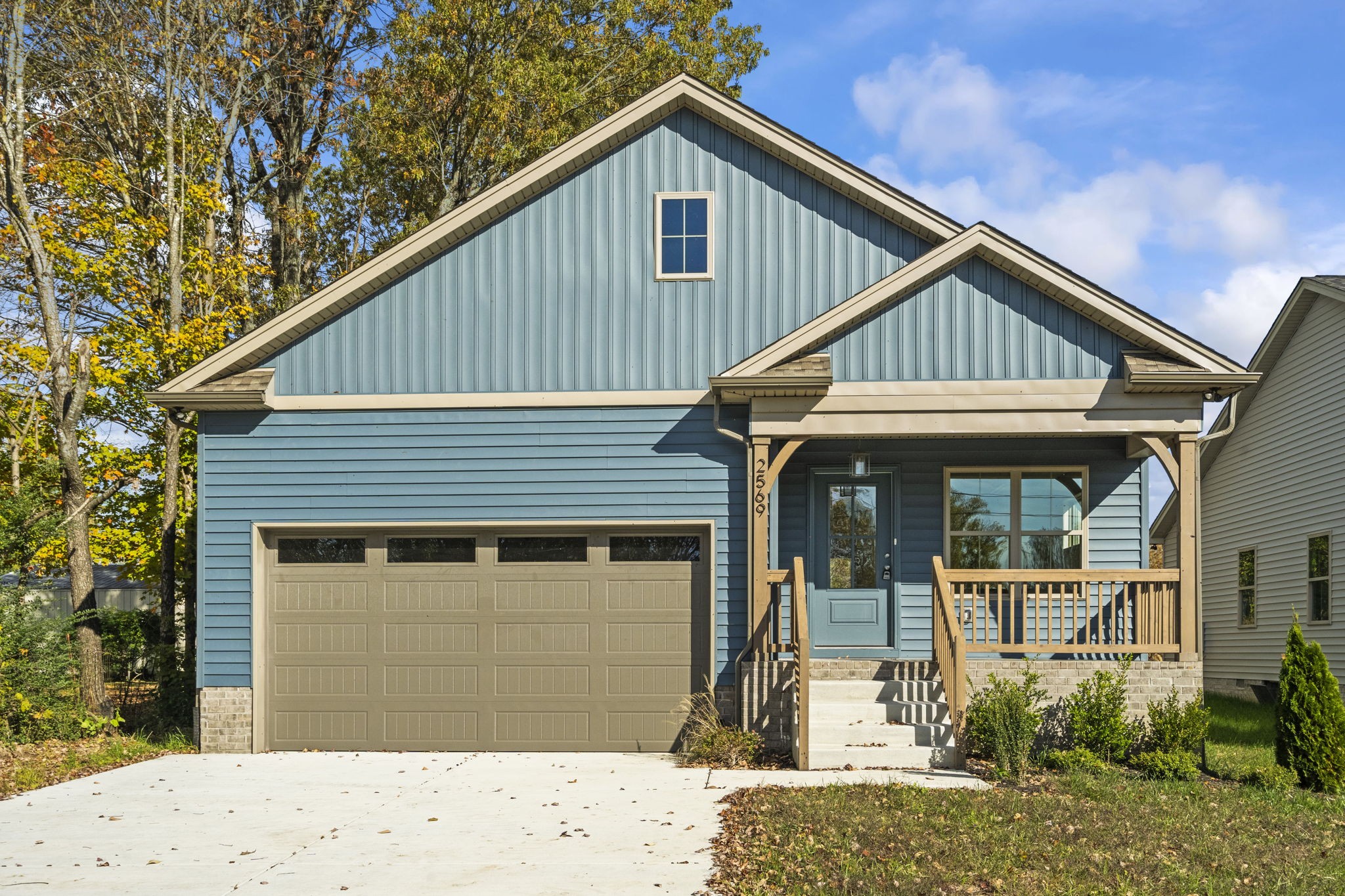 2569 Old Greenbrier Pike, Greenbrier, TN 37073