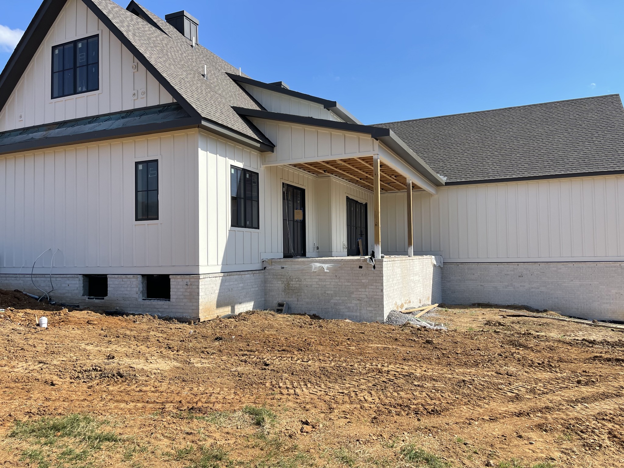 2396 Darks Mill Rd, Columbia, TN 38401