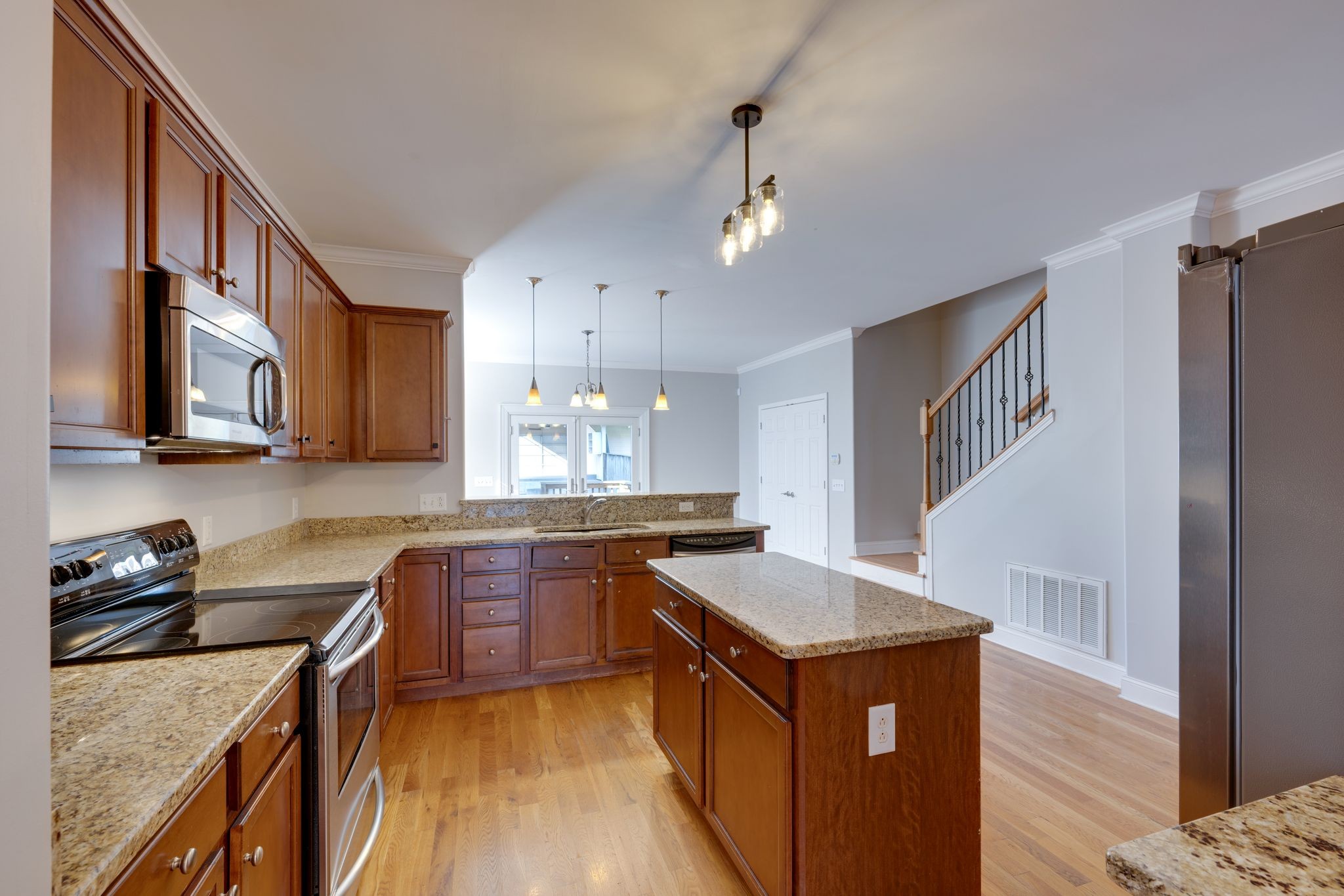 1725 6th Ave N, Nashville, TN 37208