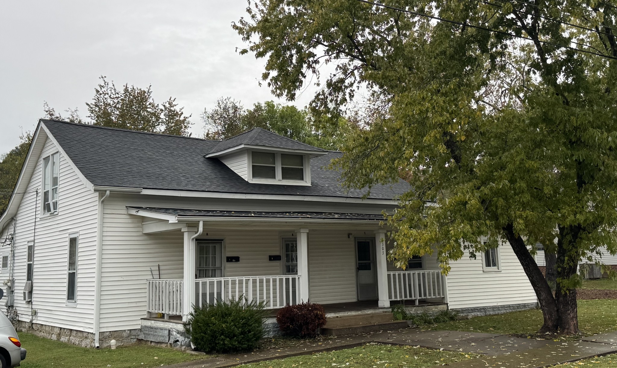303 Jefferson Ave E, Carthage, TN 37030