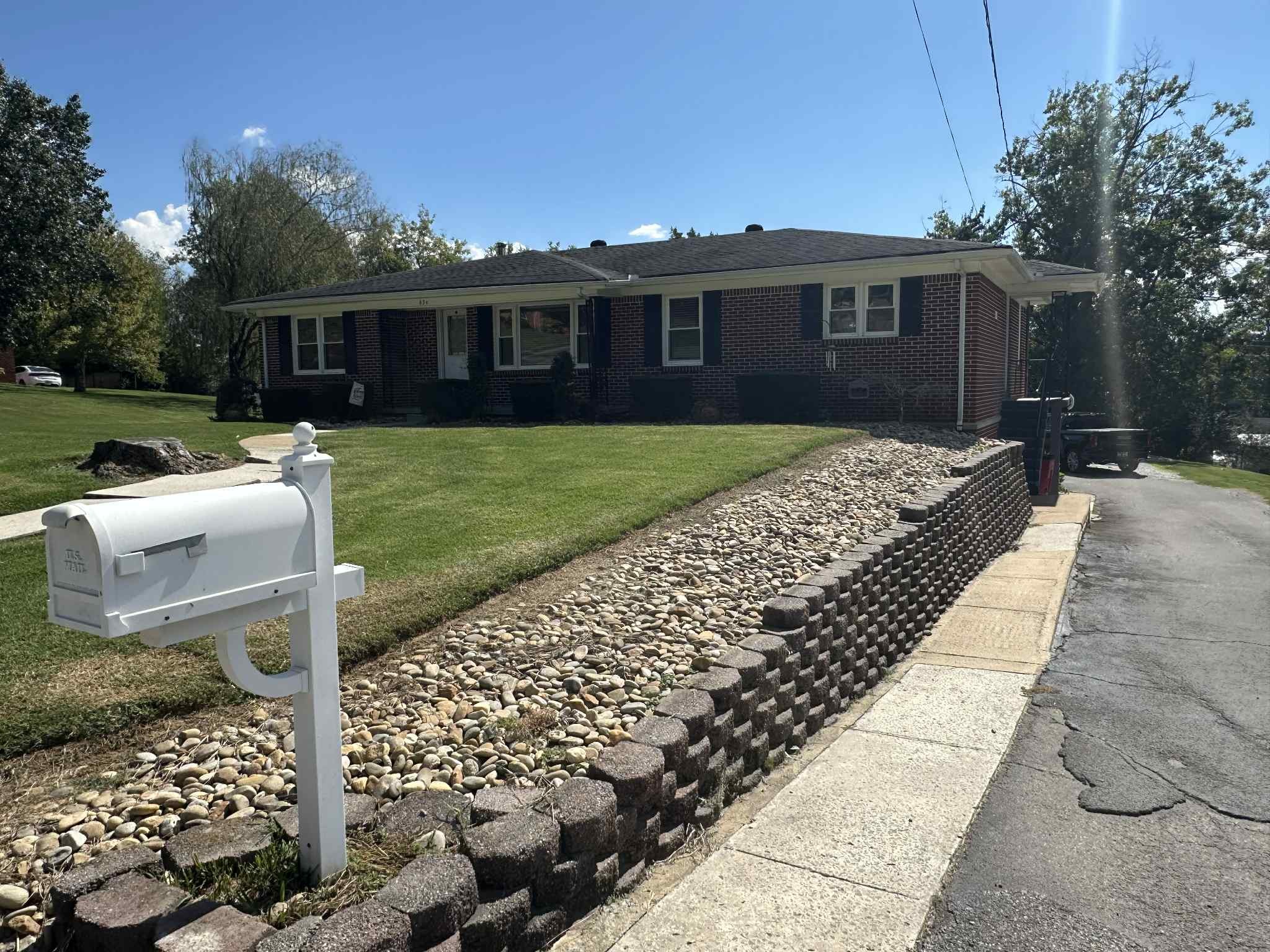 636 Carmack Ave, Carthage, TN 37030