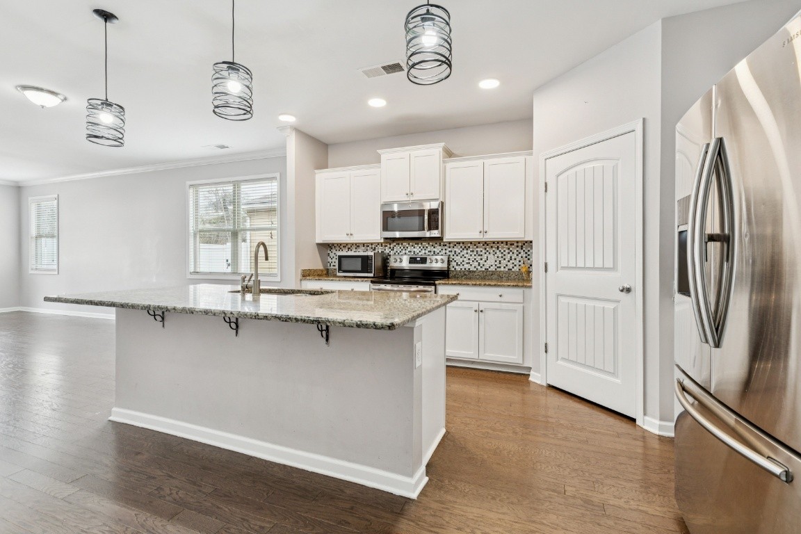945 Manson Crossing Dr, Murfreesboro, TN 37128
