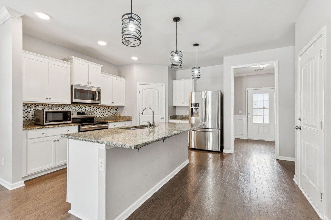 945 Manson Crossing Dr, Murfreesboro, TN 37128