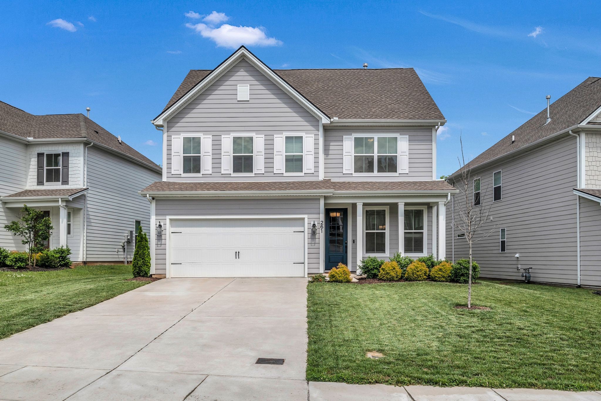 261 Cornice Dr, La Vergne, TN 37086