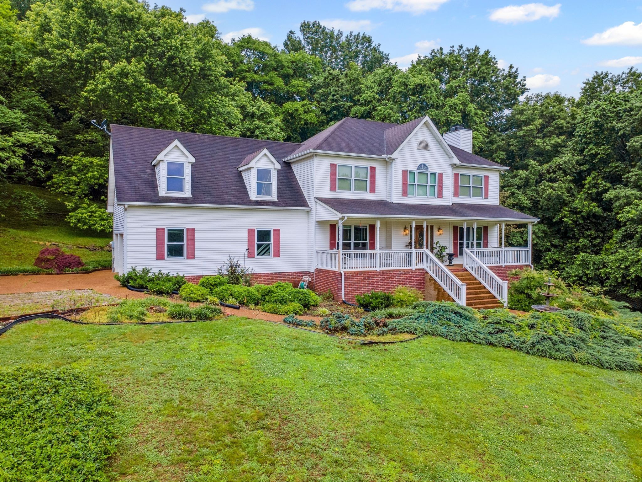 6873 Giles Hill Rd, College Grove, TN 37046