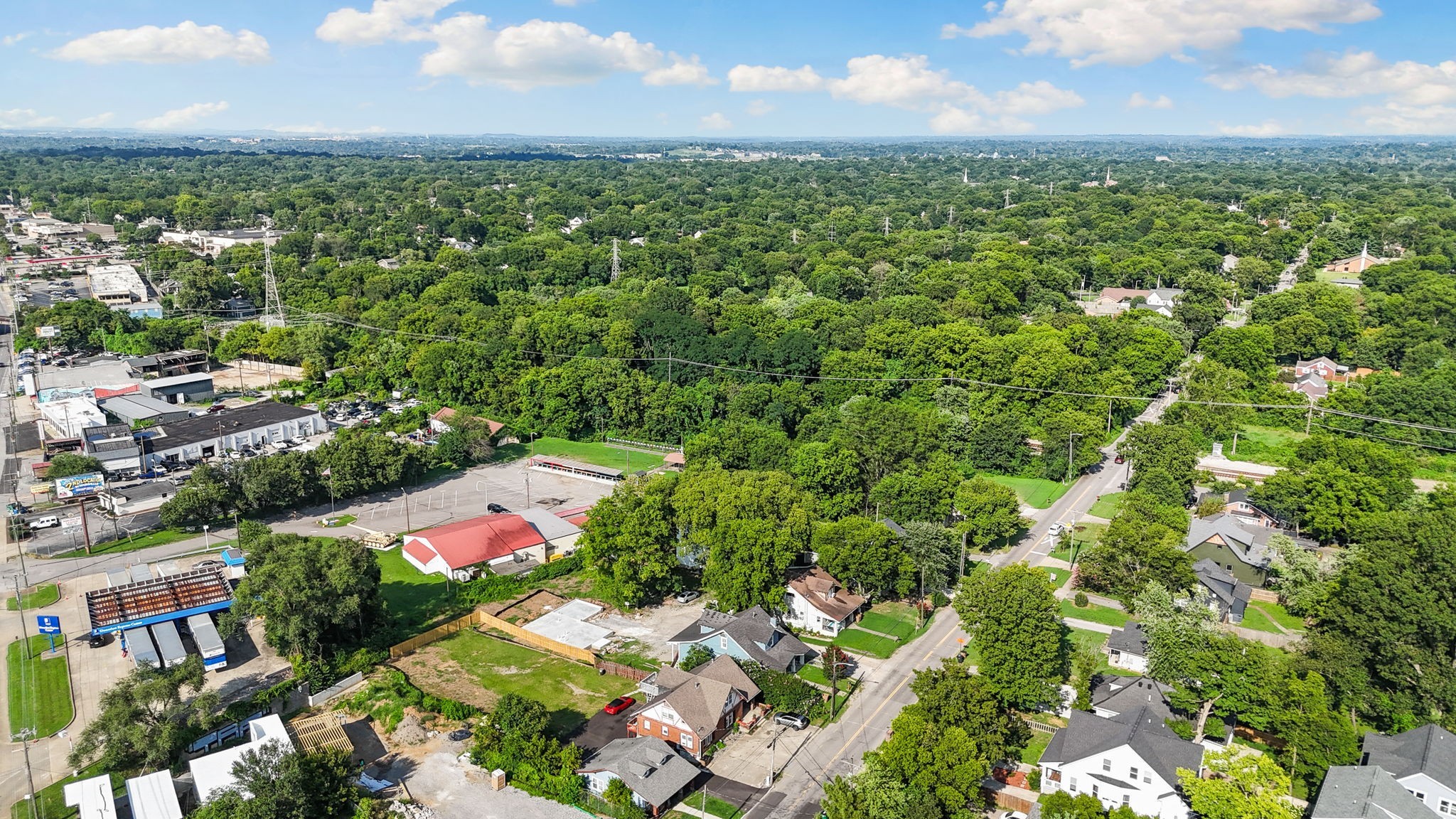 1117B Mcgavock Pike, Nashville, TN 37216